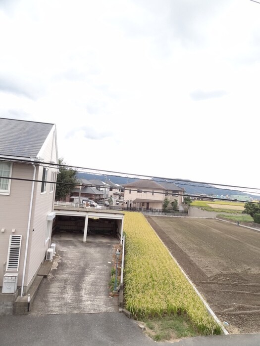 物件内観写真12　(室内からの展望)