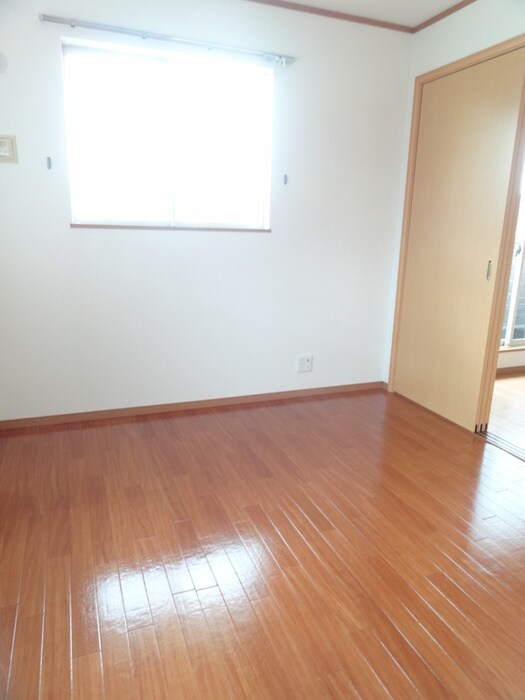 物件内観写真18　(居室)