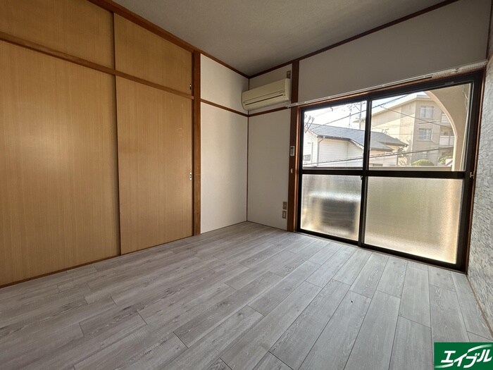 物件内観写真9　(居室)