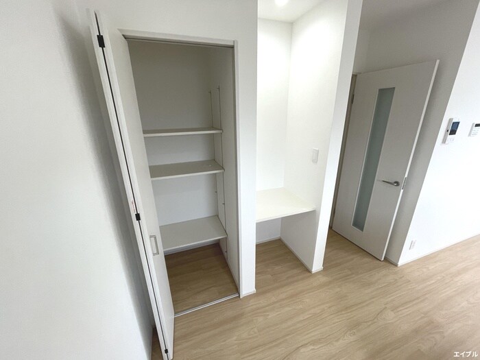 物件内観写真21　(収納)