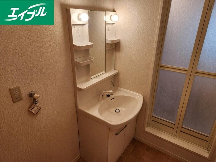 物件内観写真12　(洗面)