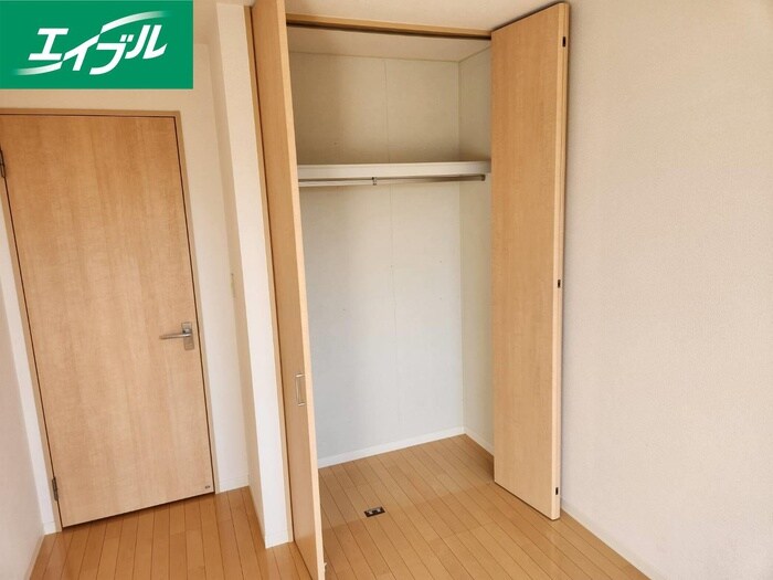 物件内観写真18　(収納)