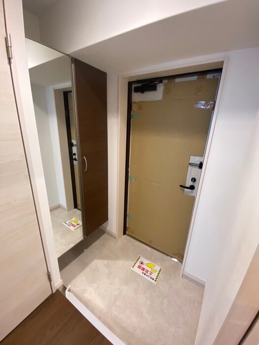 物件内観写真14　(玄関)