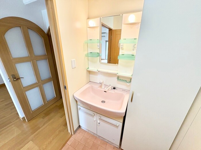 物件内観写真13　(洗面)