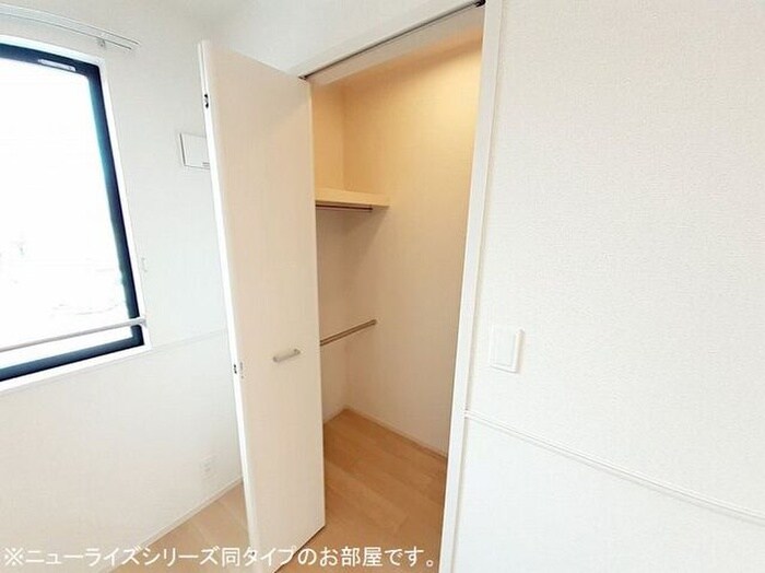 物件内観写真7　(洗面)