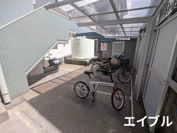 駐輪場