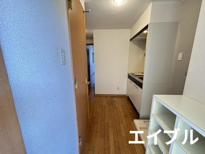 物件内観写真15　(玄関)