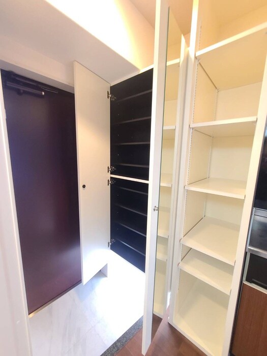 物件内観写真14　(靴箱)