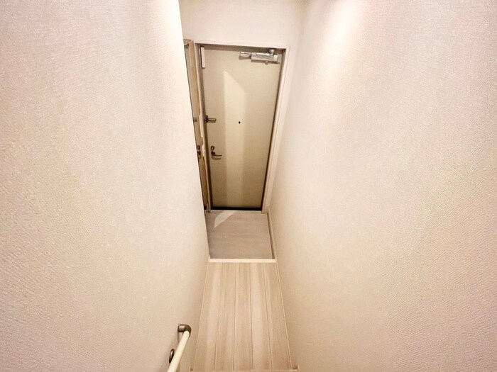 物件内観写真11　(玄関)