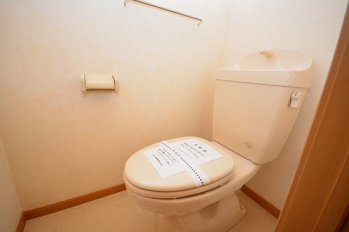 物件内観写真11　(トイレ)