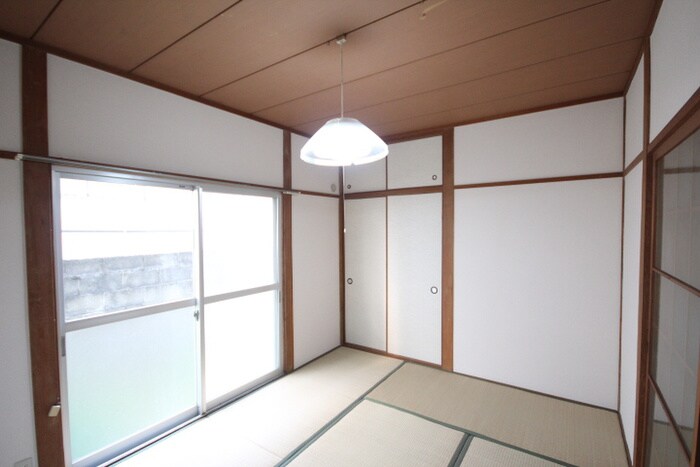 物件内観写真3　(居室)