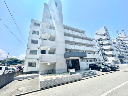 ライフ・モア本城A棟外観写真