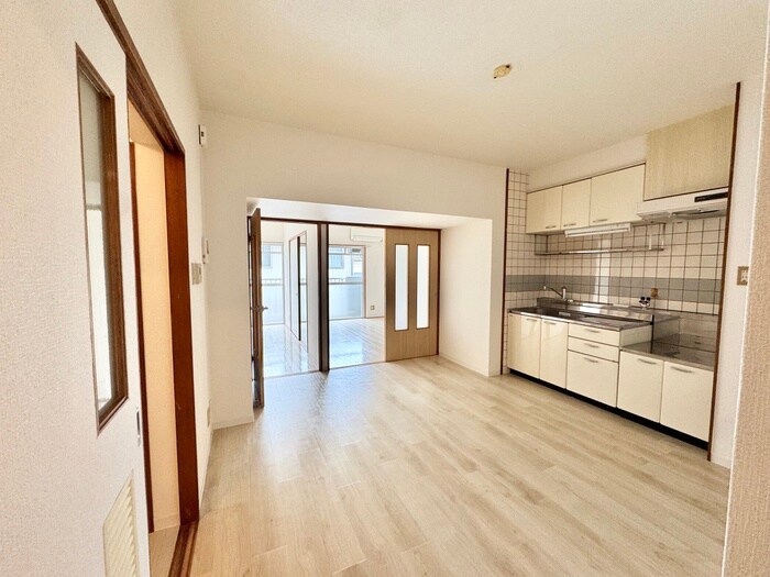 物件内観写真4　(居室)