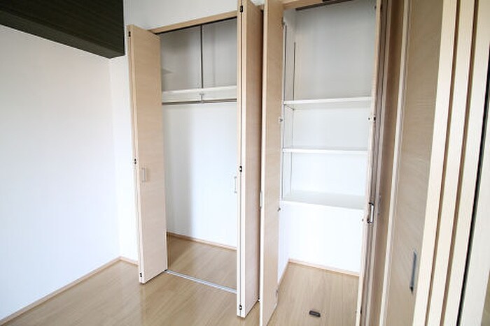 物件内観写真11　(収納)