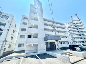 ライフ・モア本城B棟外観写真