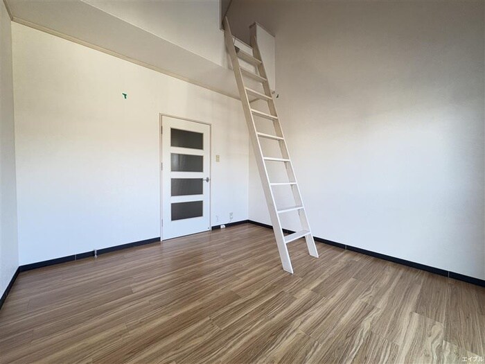 物件内観写真8　(居室)