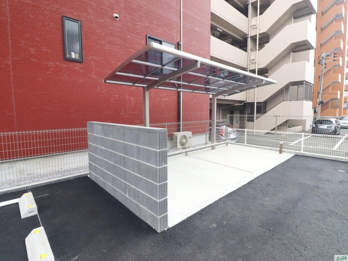 物件外観写真4　(駐輪場)