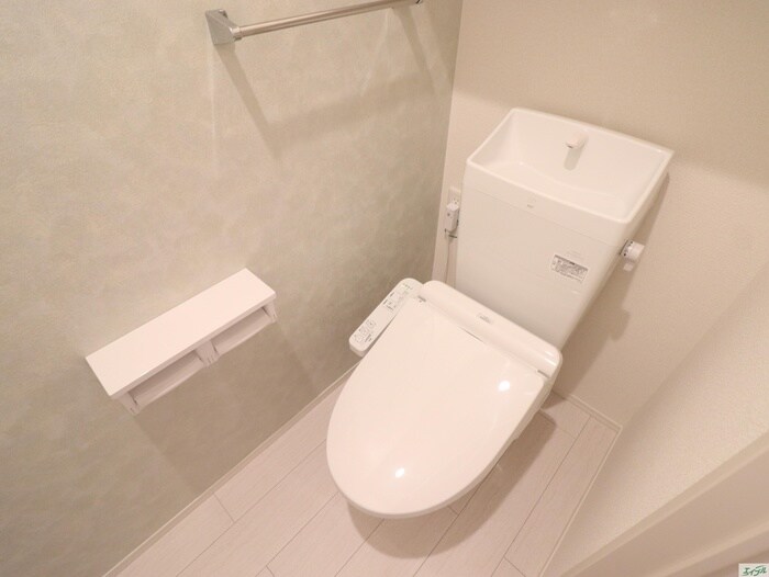 物件内観写真14　(トイレ)