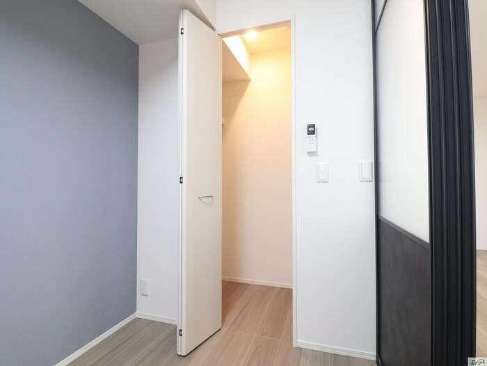 物件内観写真18　(収納)