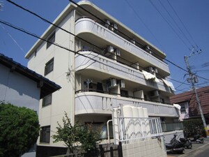 シティパレス福岡工大前外観写真