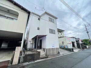丹村アパート外観写真