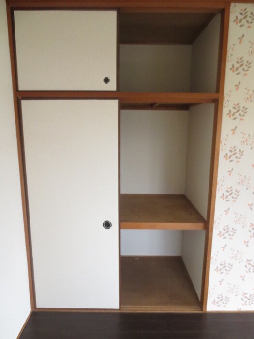 物件内観写真10　(収納)