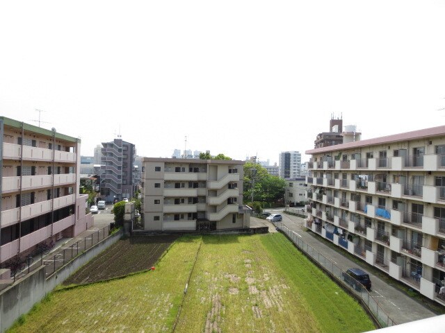 物件内観写真16　(室内からの展望)