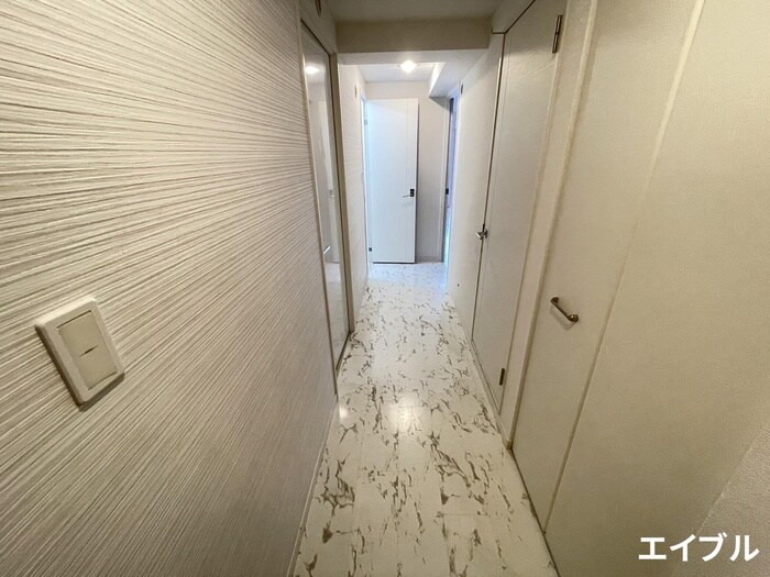 物件内観写真17　(廊下)