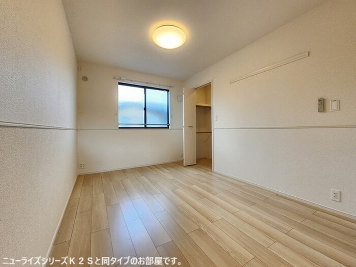 物件内観写真3　(居室)