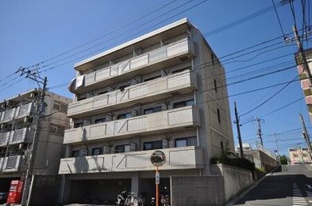 ロイヤルコート産業医大前外観写真