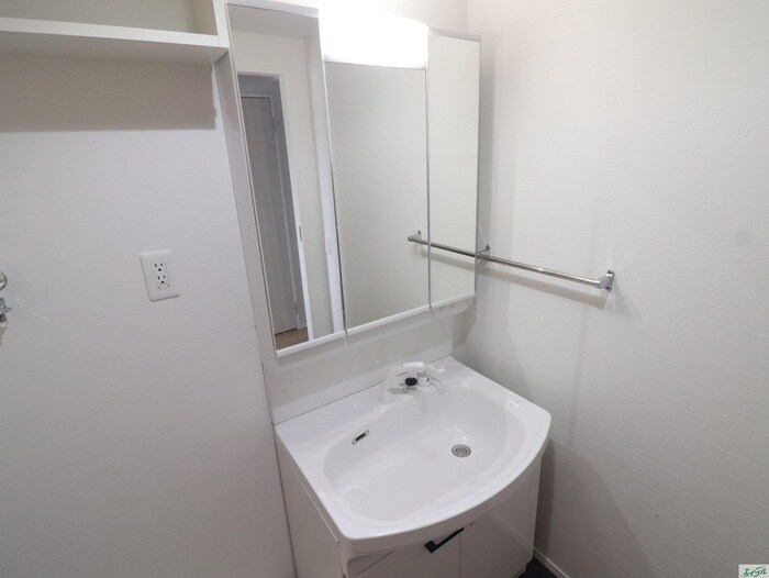 物件内観写真13　(洗面)