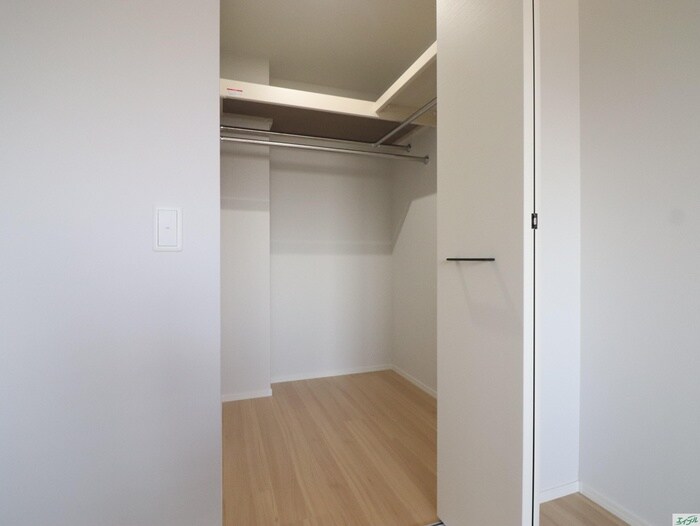 物件内観写真14　(収納)