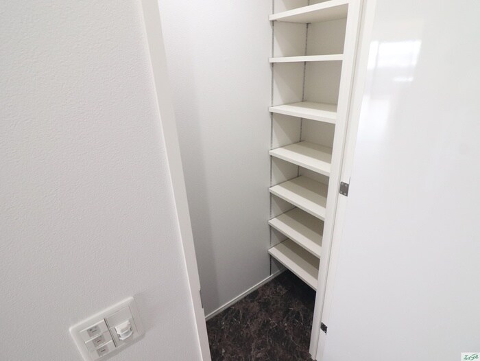 物件内観写真16　(靴箱)