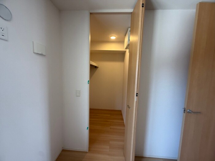 物件内観写真7　(収納)