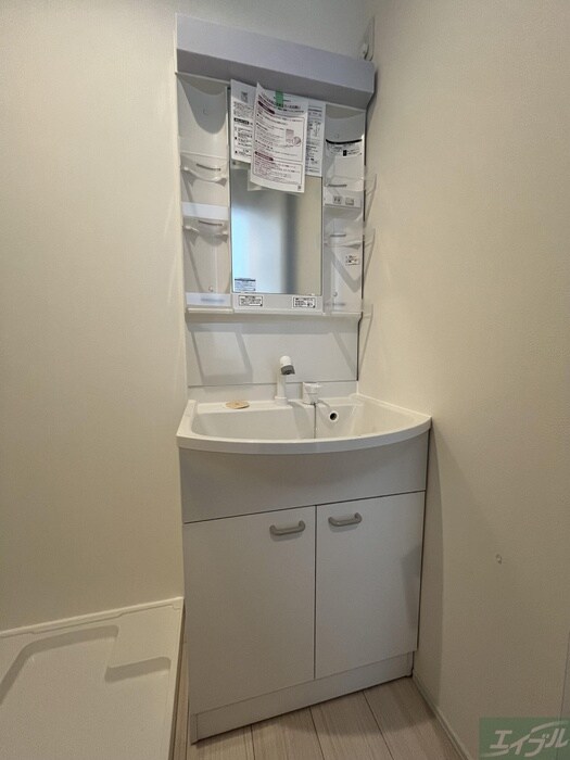 物件内観写真12　(洗面)