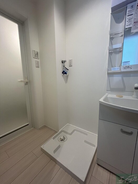 物件内観写真14　(洗濯機置場)