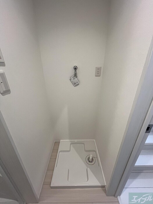 物件内観写真14　(洗濯機置場)