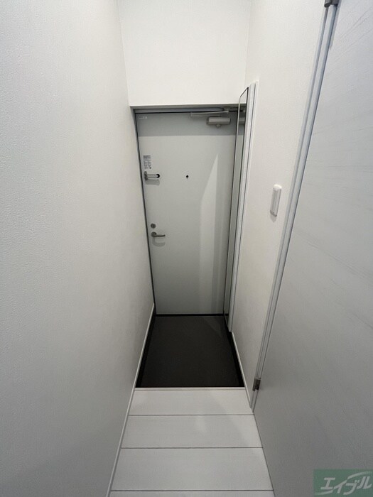 物件内観写真16　(玄関)