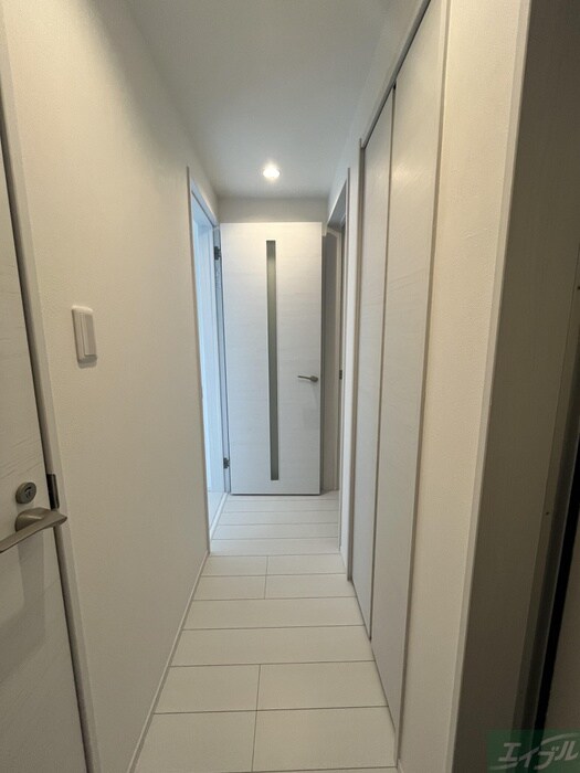 物件内観写真17　(廊下)