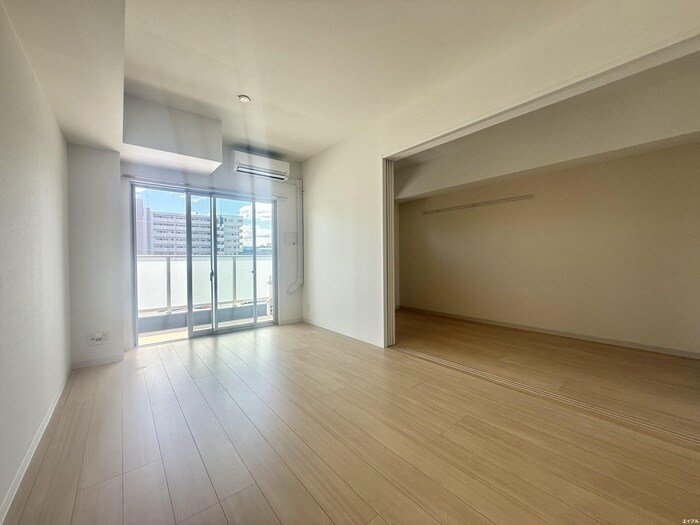 物件内観写真8　(居室)