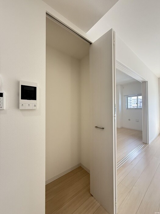 物件内観写真10　(収納)