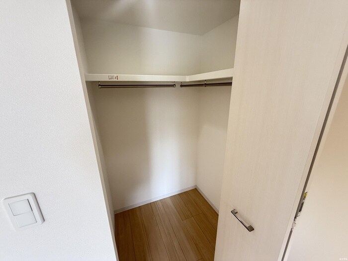 物件内観写真14　(収納)