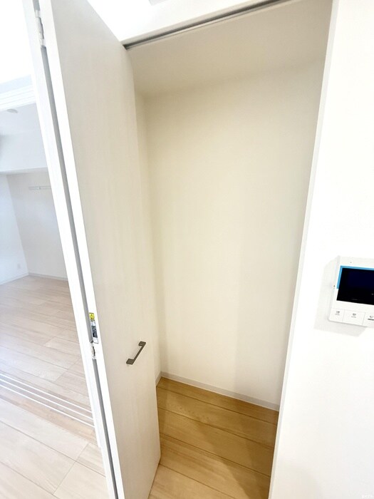 物件内観写真16　(収納)