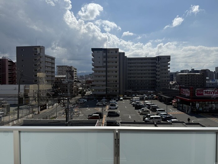 物件内観写真20　(室内からの展望)