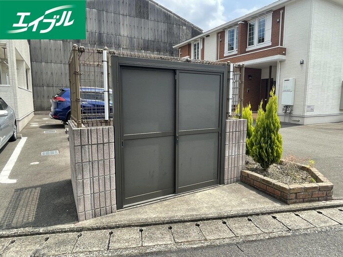 物件外観写真4　(建物設備)