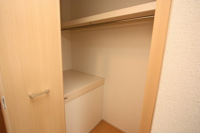 物件内観写真11　(収納)