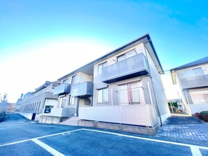 シャーメゾンサンライズB外観写真