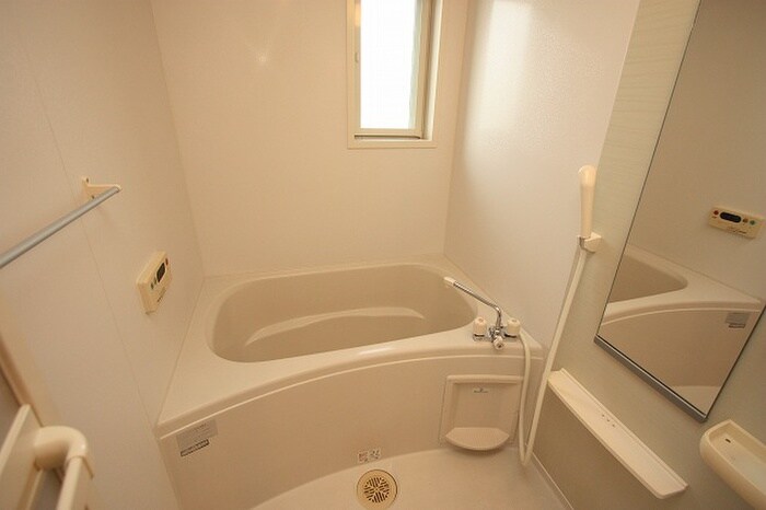 物件内観写真10　(バス／シャワールーム等)