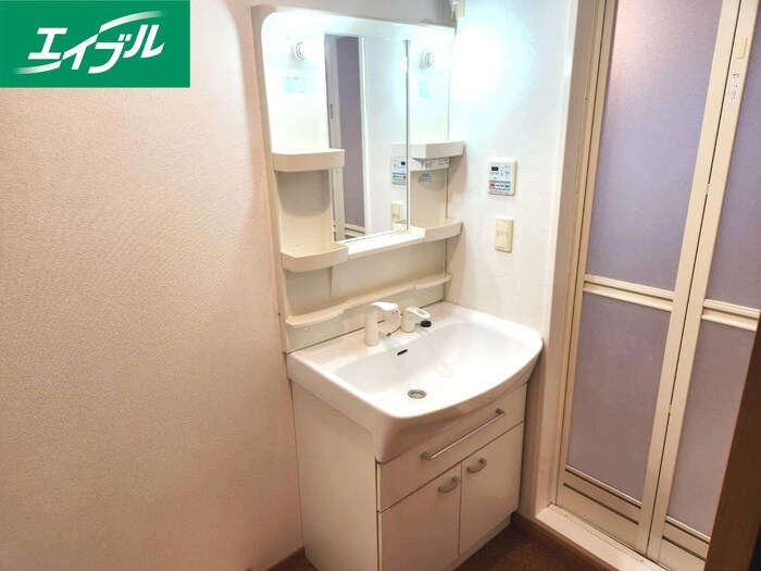 物件内観写真12　(洗面)