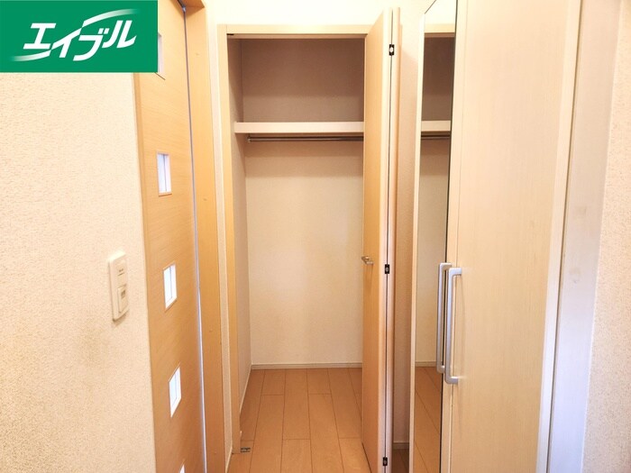 物件内観写真7　(収納)
